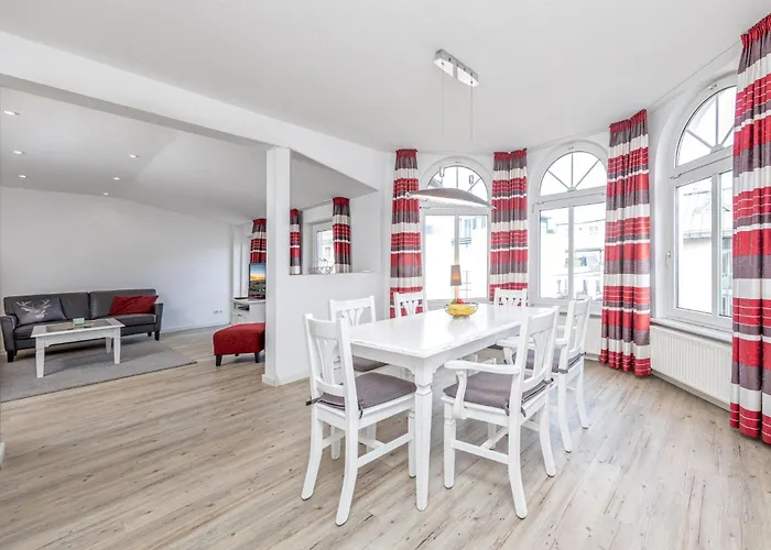 Bädervilla Botschaft Apartment Timmendorfer Strand